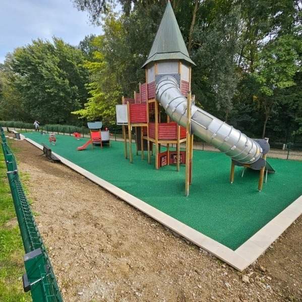 Entretien des aires de jeux - Île-de-Franc