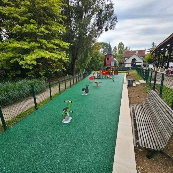 Entretien des aires de jeux - Île-de-Franc